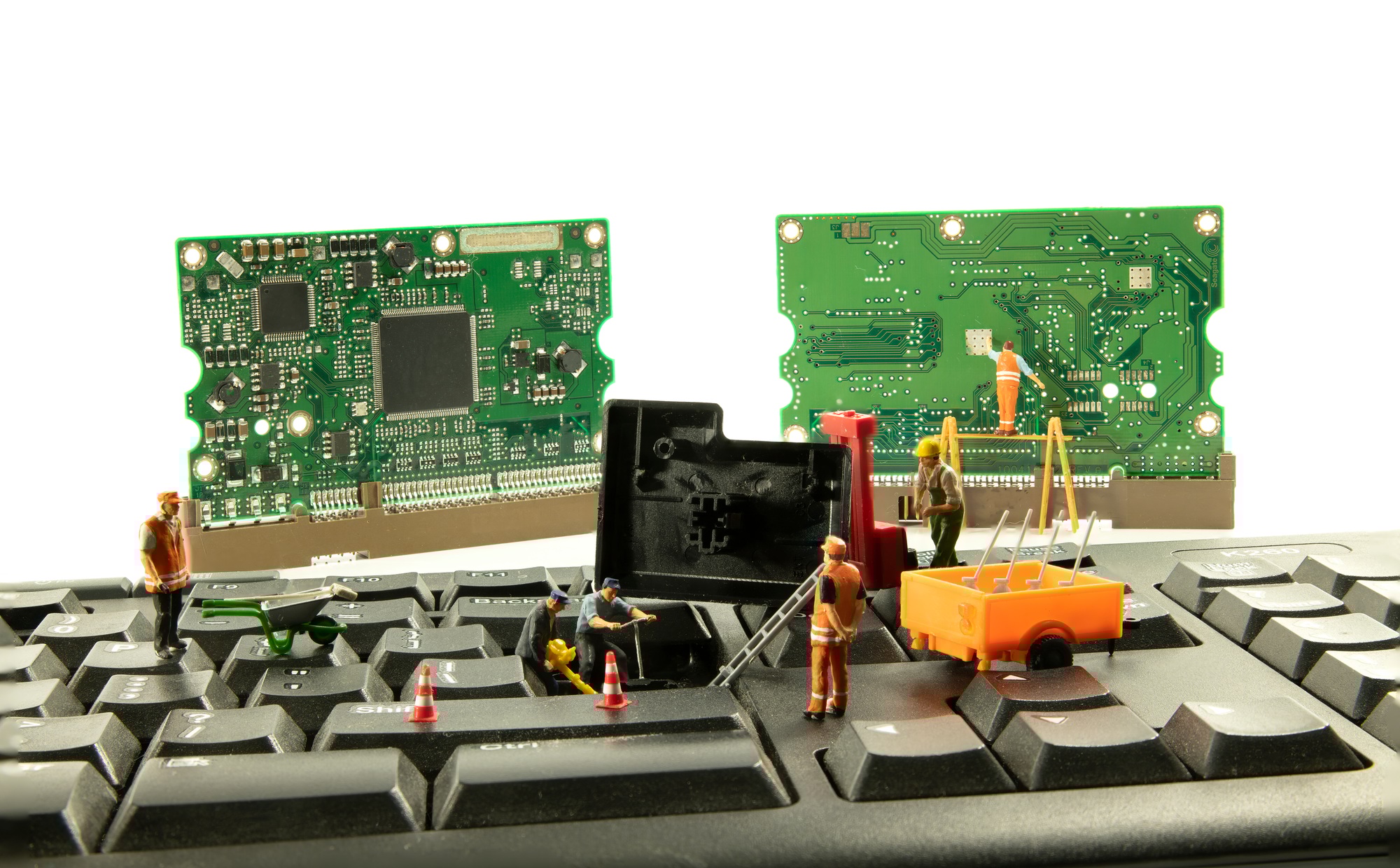 little-figures-try-to-hack-the-computer-system