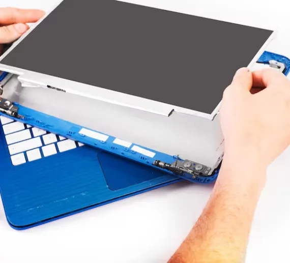 MacBook Screen Replacement